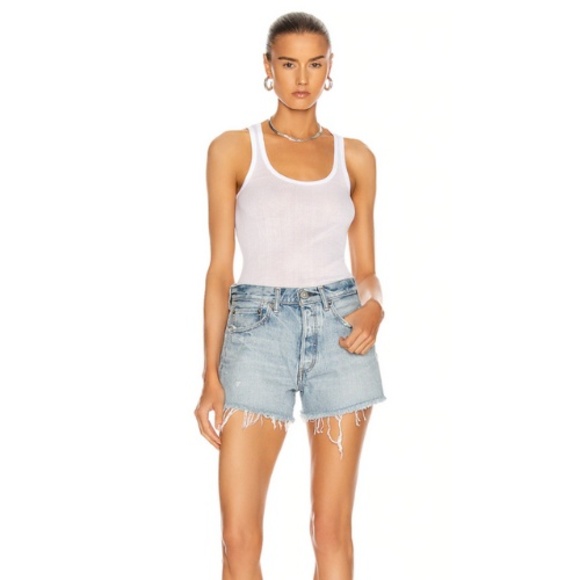 MOUSSY VINTAGE Women's Light Wash Matthews Raw Hem‎ Denim Cutoff Shorts Size 28 - Picture 1 of 11